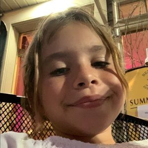 Meet your Posher, Ayla